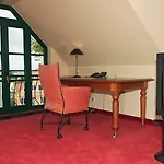 Romantik Kaufmannshof Hotel Bergen Auf Rugen