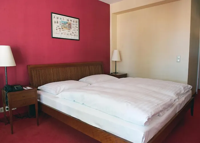Romantik Kaufmannshof Otel